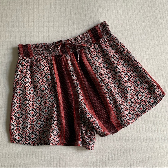 Forever 21 Pants - loose fitting floral shorts